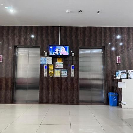 Jeamco Royal Hotel-Palawan Puerto Princesa Екстер'єр фото