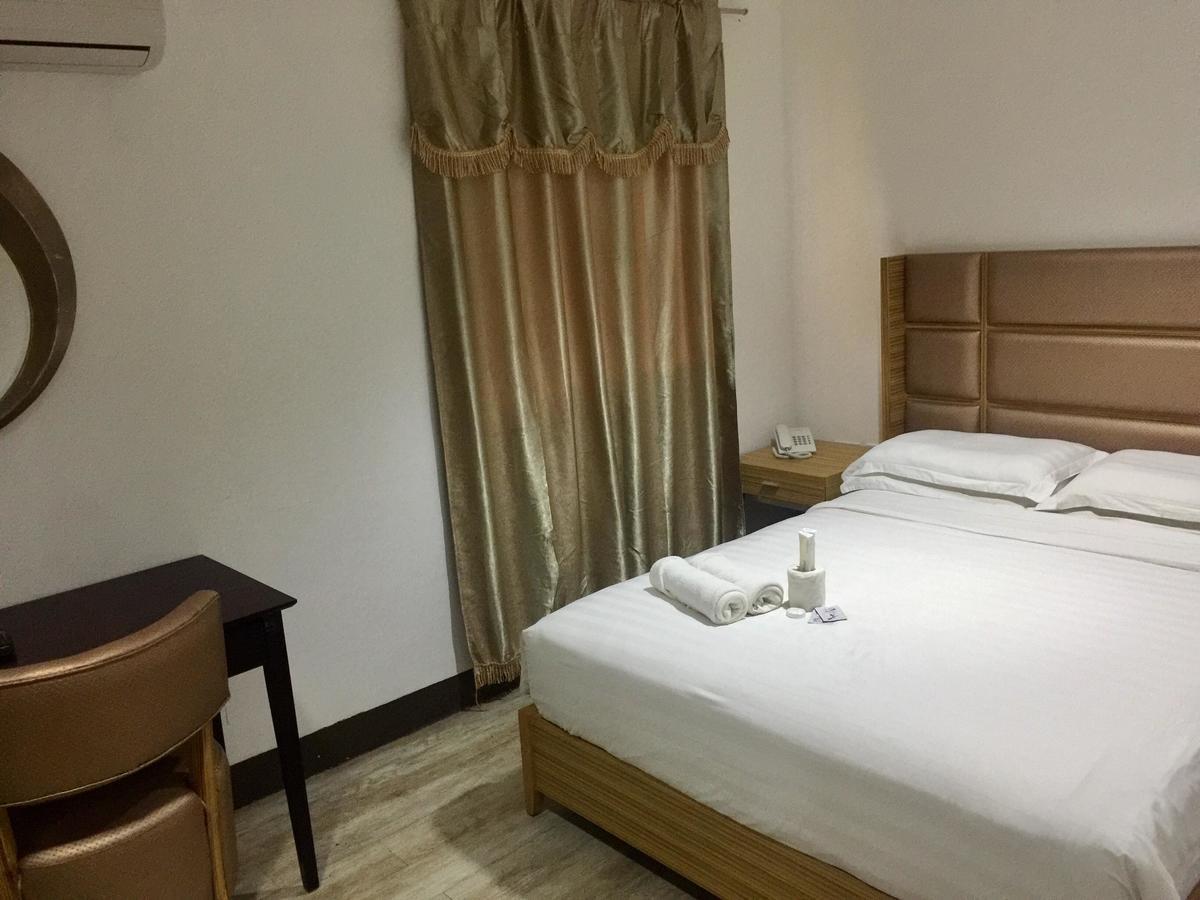 Jeamco Royal Hotel-Palawan Puerto Princesa Екстер'єр фото